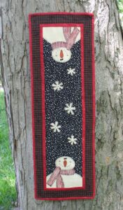 Snowman Mini runner by Bloomin' Minds.